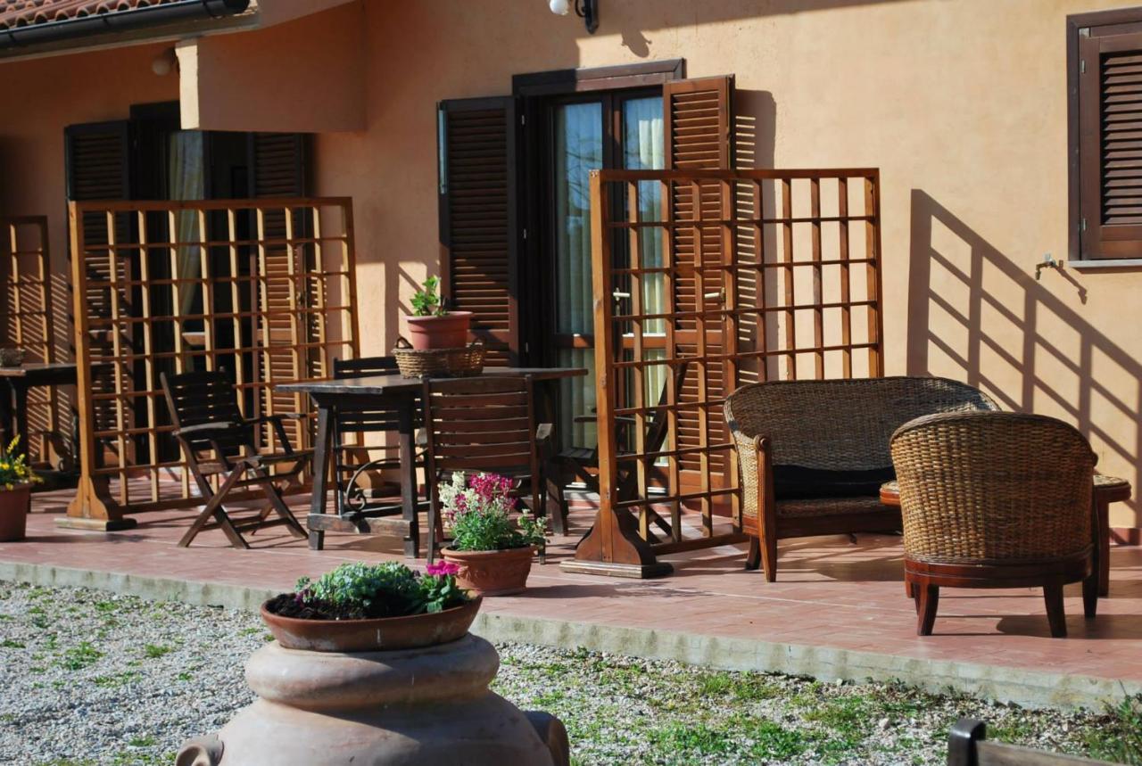 Erba Di Campo Residence Quercianella Exterior foto
